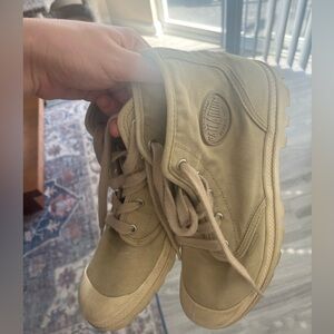 Palladium women's Tan Canvas Shoes